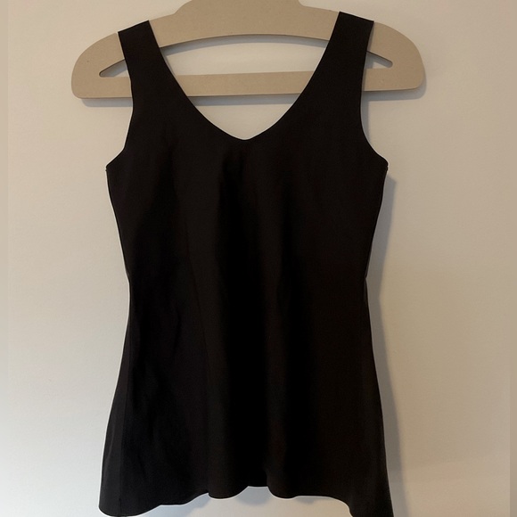 BNWT KNIX EVOLUTION TANK, M - Picture 2 of 8